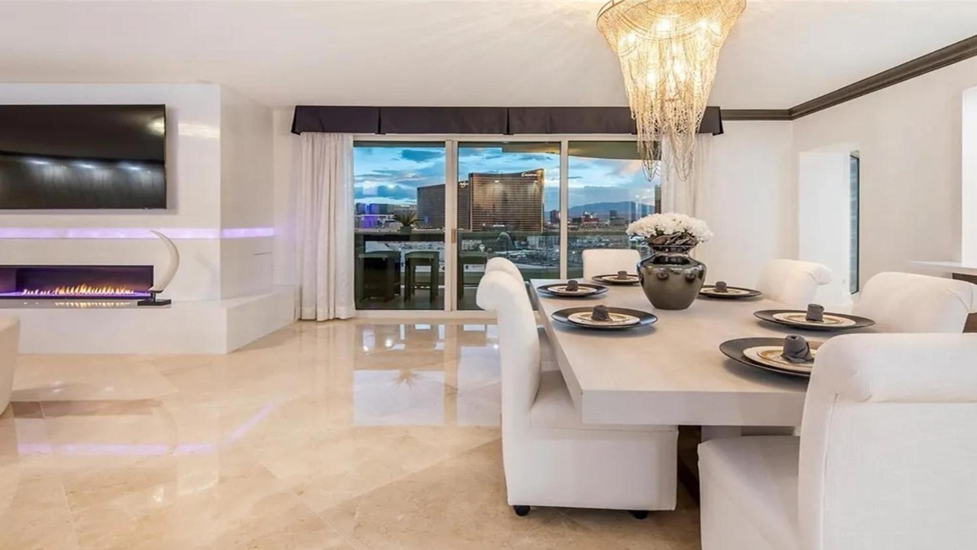 Stunning Four Bedroom Fully Professionally Remodeled Apartment Las Vegas Extérieur photo