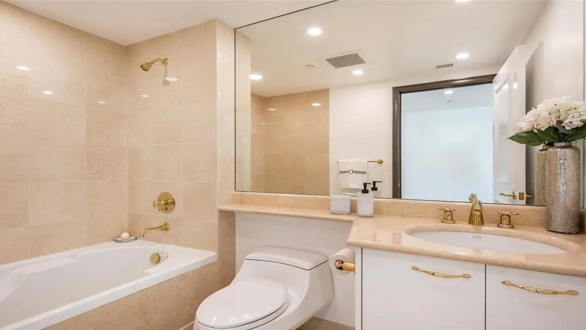 Stunning Four Bedroom Fully Professionally Remodeled Apartment Las Vegas Extérieur photo